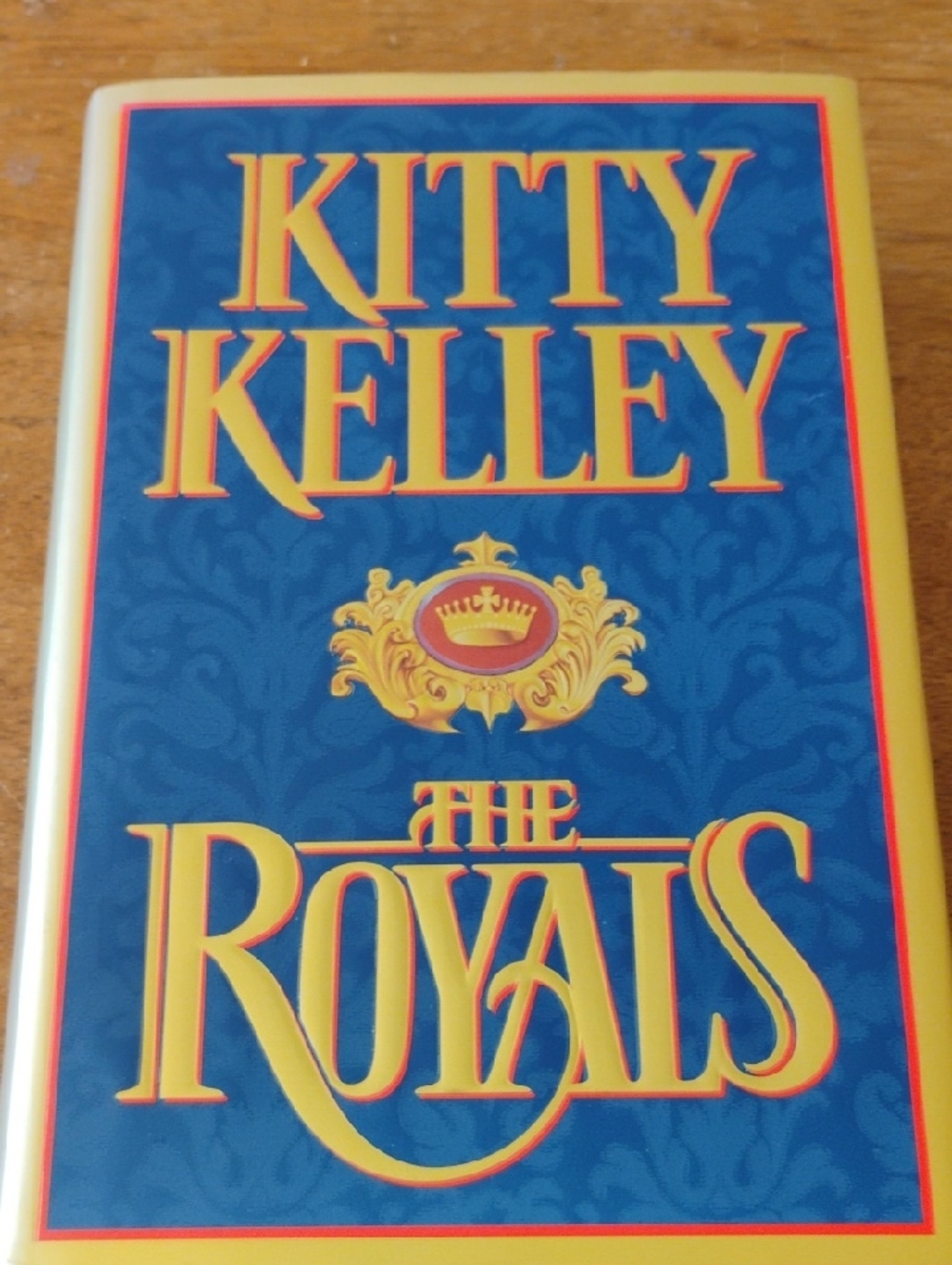 Kitty Kelley "The Royals" Hardcover Book First Edition 1997